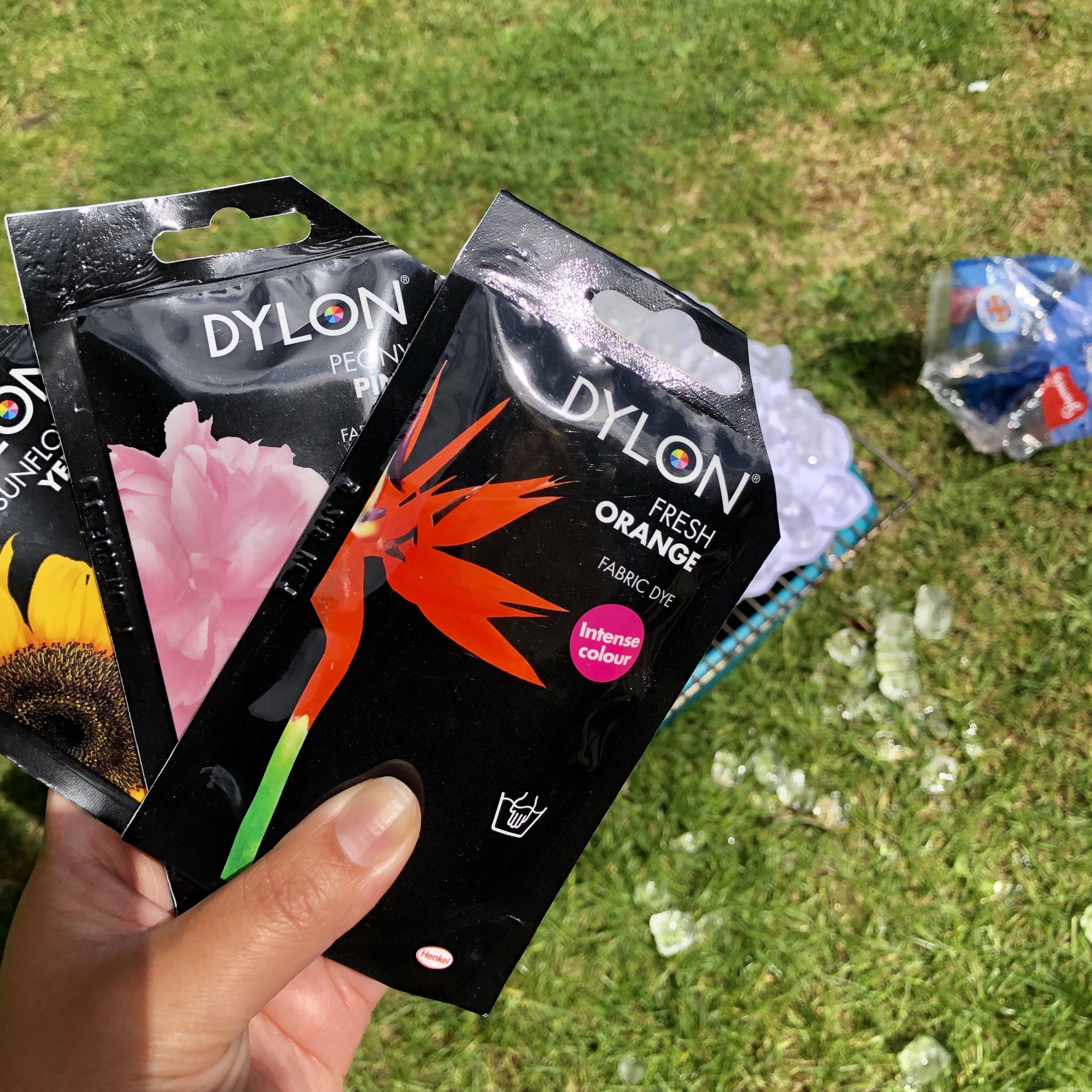 An adventure in ice dyeing (tutorial included!) – Self Assembly Required